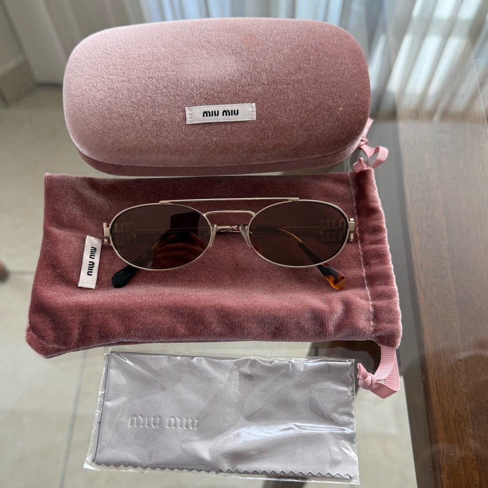 Authentic Miu Miu Logo Oval Eyewear - Picture 3 of 13